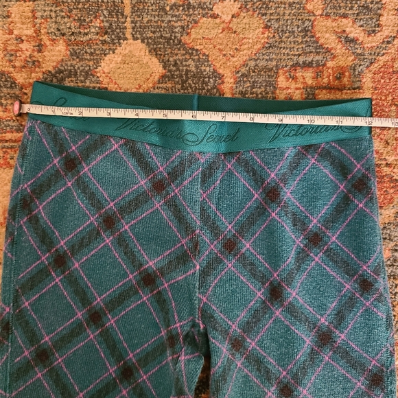 Victoria's Secret Lounge Set - Picture 11 of 12